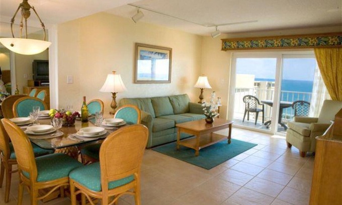 Birch Park Finger Streets Condominio | "4" 1bed 1 baño condominio 1 cuadra de la playa para 6 personas