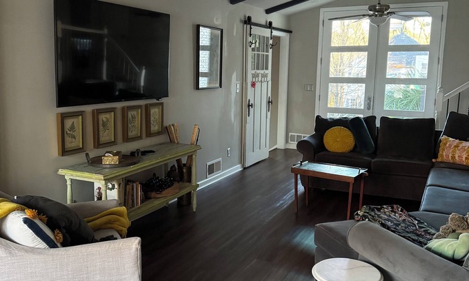 Bolton Casa | 4/3 Family Home minutes from all ATL attractions!