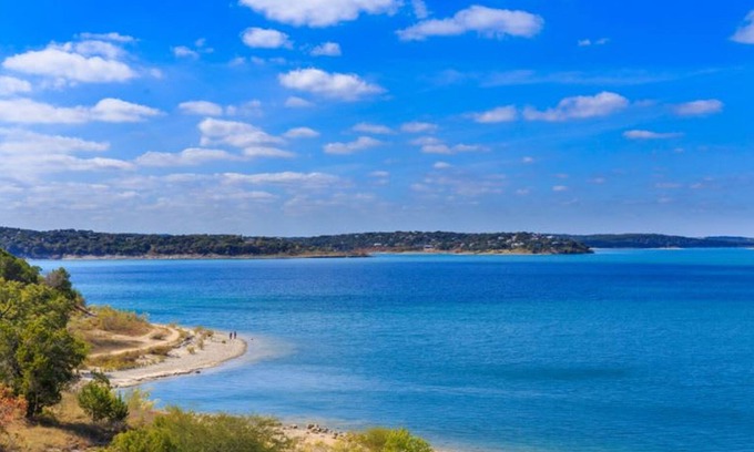 Canyon Lake Casa | 4 3 two King Beds Perfect Sunset Lake Views Pickleball Fire pit Lvl2 EV POA Pool