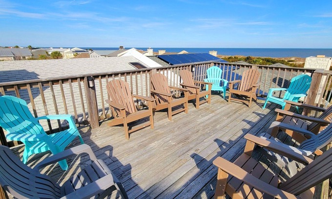 Savannah Beach Casa | 4-B 12th Street | Rooftop Deck, Steps to the Beach