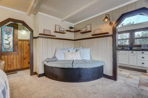 Cascade-Chipita Park Casa | 4 Bdrm Amazing Veiws