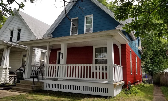 Cedar Rapids Casa | MerCoe House a 1 cuadra de Coe College