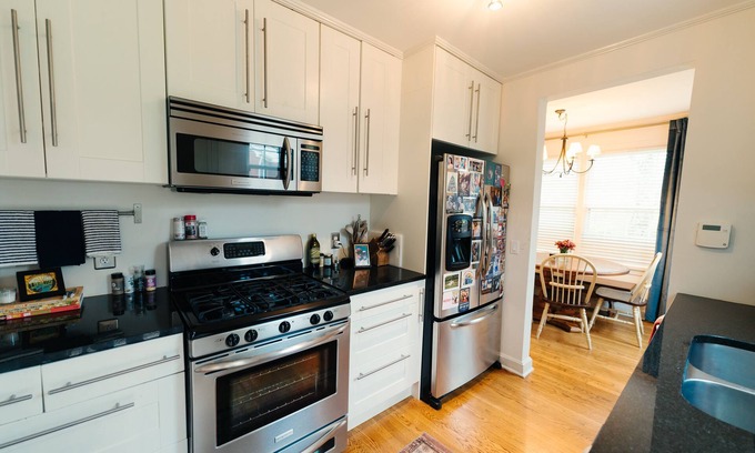 Whitebridge Casa | 4 bed/2 bath music themed cozy home
