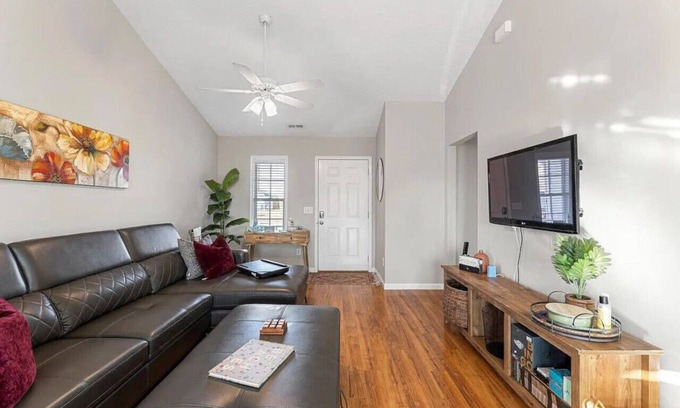 Murraysville Apartamento | 4 Bed Beach Getaway! Fenced Yard + Garage Parking