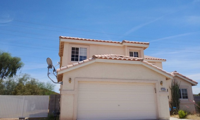 North Las Vegas Casa | 4 BED HOUSE 15 MINUTES FROM LAS VEGAS STRIP