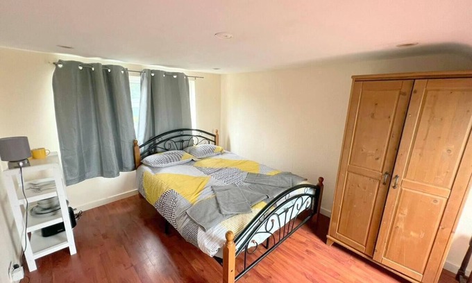 Sutton North Casa | 4-Bed House in South London