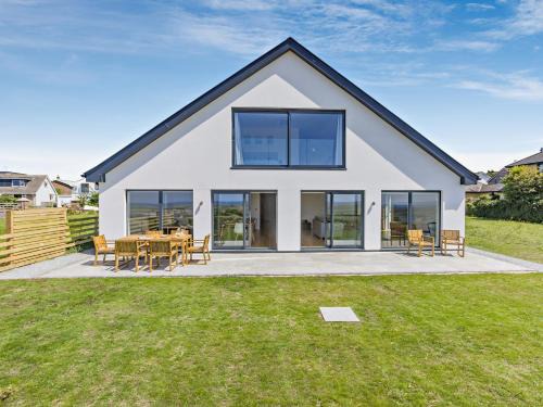 Appledore Casa | 4 Bed in Appledore 91648