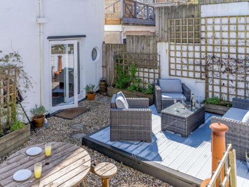 Saundersfoot Casa | 4 Bed in Saundersfoot 52743