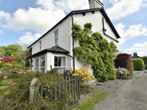 Near Sawrey Casa | 4 Bed in Sawrey LCC33