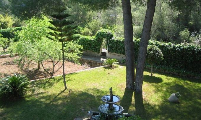 Vilamarxant Villa | Villa de 4 camas (para 8/9), entorno rural, cerca de Valencia, piscina, jardines ...