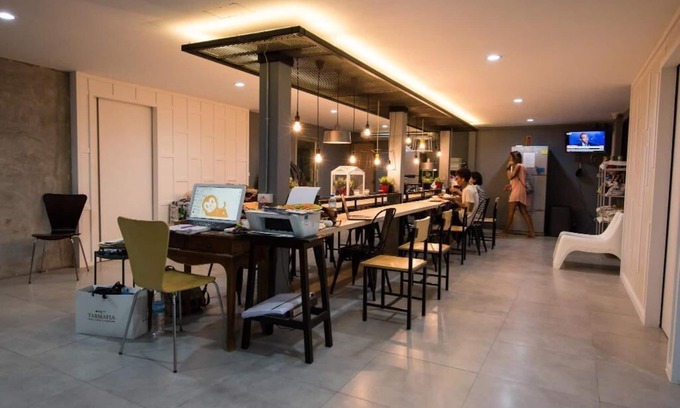 Khlong Tan Cama Y Desayuno | 4 Bedroom MonkeyNap Hostel