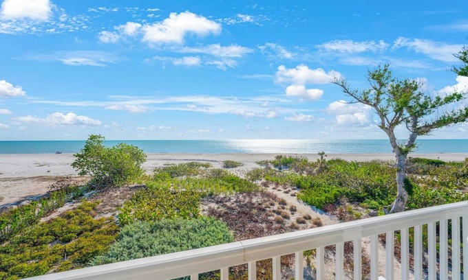 Sanibel Casa | 4 bedroom, 4 bathroom beach front town home