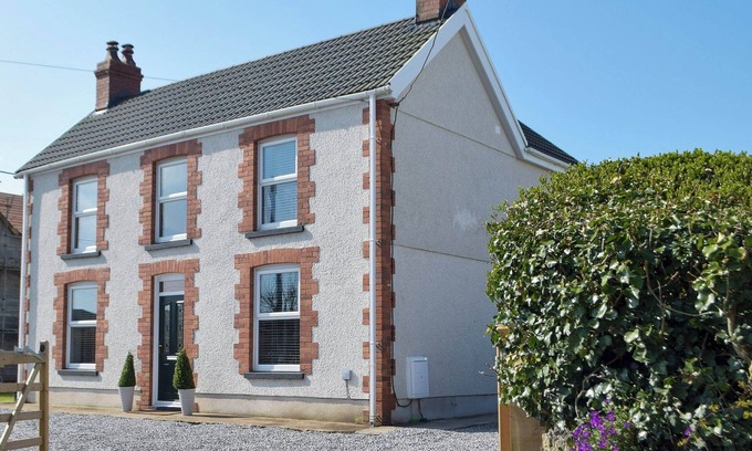 Scurlage Cabaña | Alojamiento de 4 habitaciones en Gower