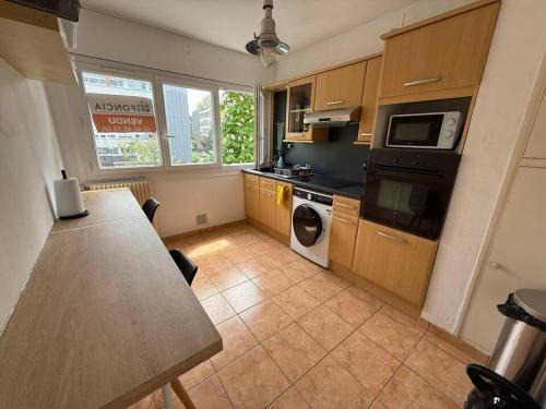 Bourg Pelousiere Apartamento | 4 bedroom apartment