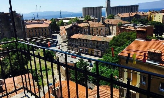 Rijeka Apartamento | Apartamento de 4 dormitorios con vistas a Rijeka