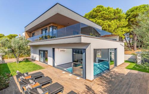 Fazana Casa | 4 Bedroom Awesome Home In Fazana