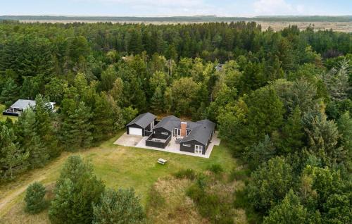 Aalbaek Casa | 4 Bedroom Cozy Home In Ålbæk