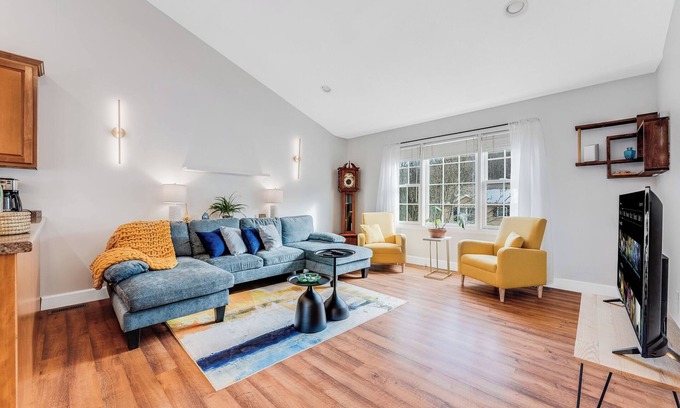 Cheat Lake Casa | 4-Bedroom Family-Friendly Home in Morgantown, WV Near Cheat Lake