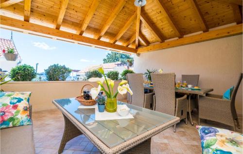 Banici Casa | 4 Bedroom Gorgeous Home In Banici