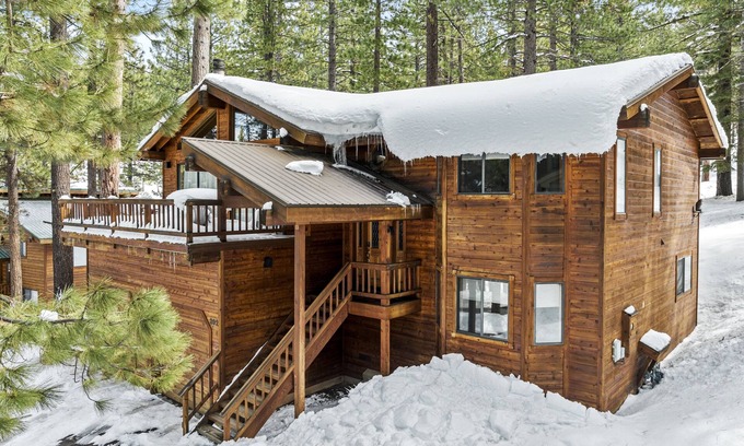 Truckee Casa | 4 Bedroom Home at 392 Skidder Trail by RedAwning