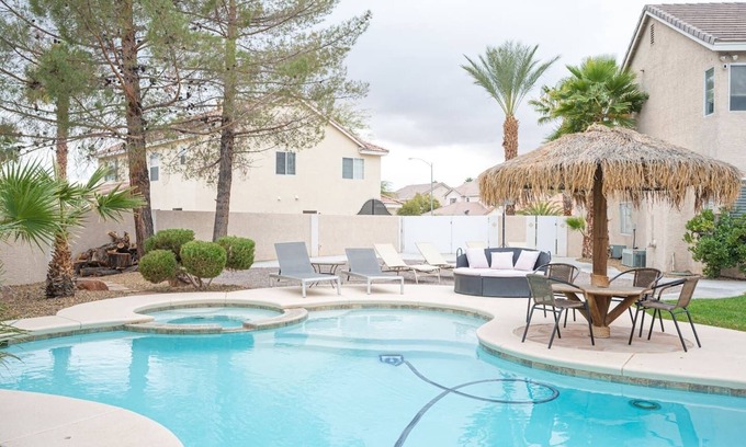 Spring Valley Casa | 4 Bedroom Home With Pool, Hot Tub, Outdoor Kitchen
