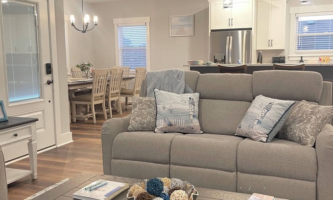 Colington Casa | 4-bedroom house in brilliant Kill Devil Hills, pet friendly, fenced in backyard