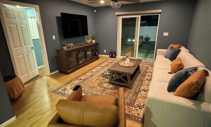 Lakewood Village Casa | 4-bedroom house centrally located LA & OC with hot tub & game room
