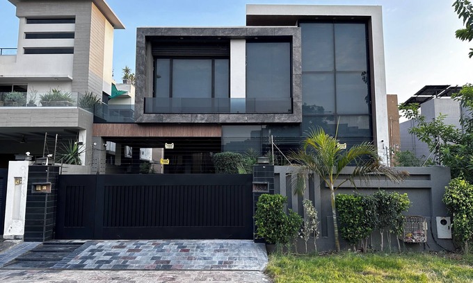 Lahore Casa | 4-bedroom house in delightful Lahore