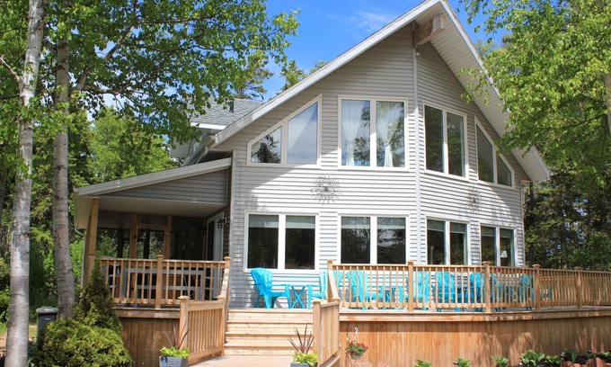 Stanhope Cabaña | 4-bedroom house in Stanhope - walk to the beach!