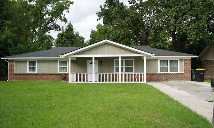 Savannah Casa | Gateway 26 Oxford Ct