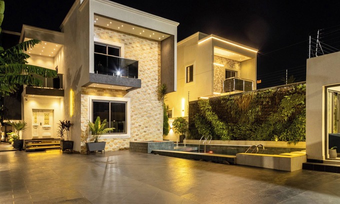 East Legon Apartamento | 4-bedroom luxury en-suite apartment In Accra