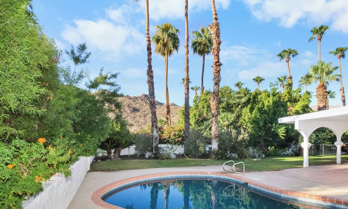 Palm Desert Casa | 4-Bedroom Luxury Home in Superb Palm Desert