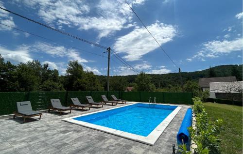 Smoljanac Casa | 4 Bedroom Nice Home In Smoljanac
