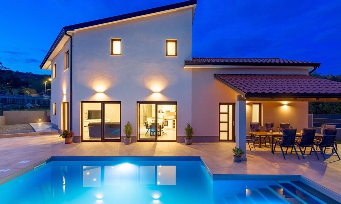Viskovo Casa | Impresionante casa en Rijeka con WiFi