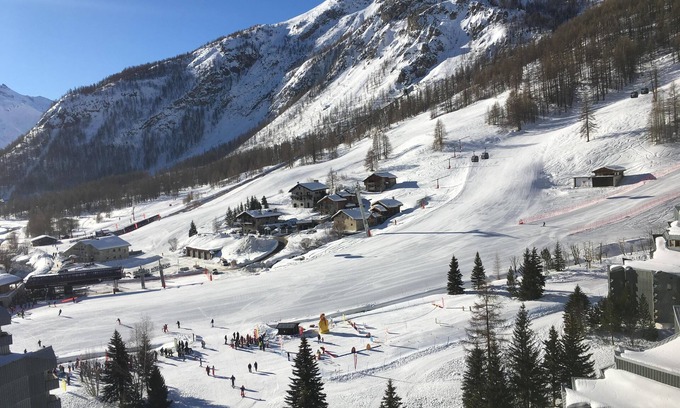 Val-d'Isere Apartamento | Apartamento de 4 dormitorios con vistas impresionantes al valle
