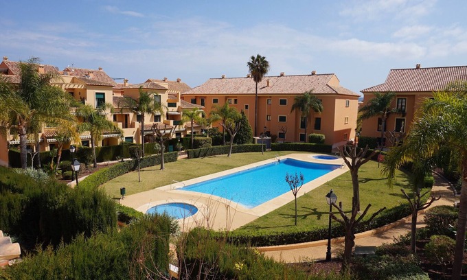 Javea Chalet De Esquí | Casa adosada de 4 dormitorios en la ubicación perfecta en el Puerto de Jávea