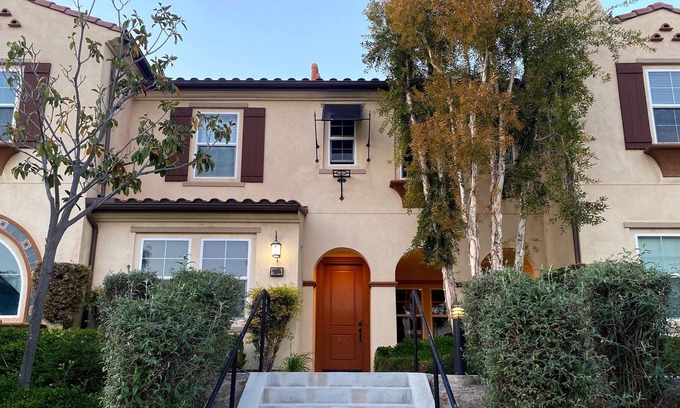 Chino Casa | 4 bedroom townhouse in great neighborhood
