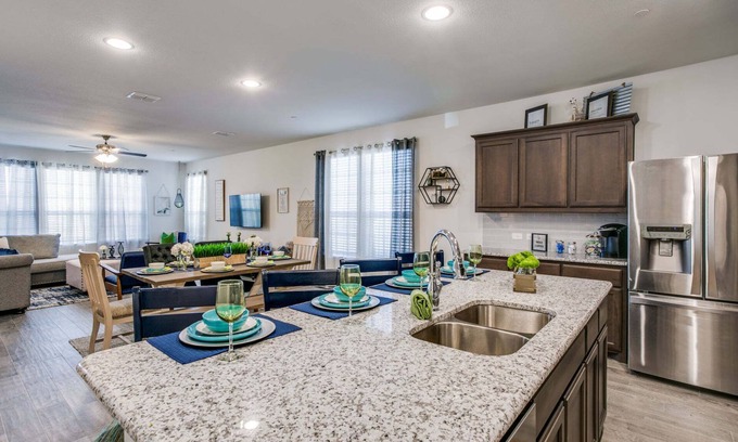 North Richland Hills Casa | 4 Bedroom, 2.5 Bath Townhome, Walking Distance To Grocery, Entertainment, & Food