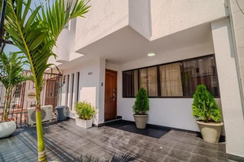 Manga Casa | 4 Bedroom Villa - Minutes to Walled City