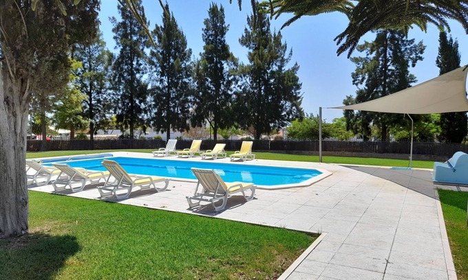 Tavira Villa | Villa de lujo de 4 dormitorios con piscina privada en el centro de Tavira
