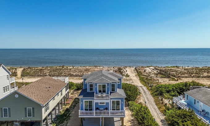Broadkill Beach Casa | 4 Bedroom Waterfront home located in Broadkill Beach, with Spectacular Views!