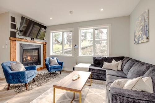 East Kootenay Casa | 4-bedroom with Game Room & Hot Tub