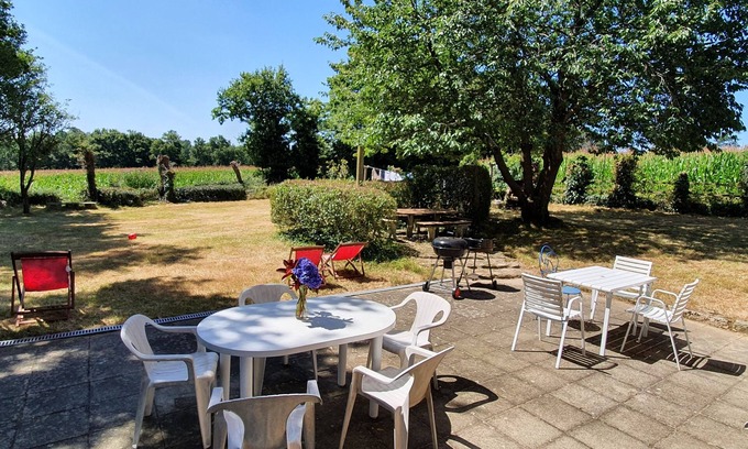 Peaule Casa | Detached 4-bed rural stone house close to attractions great for 2-8/10 people