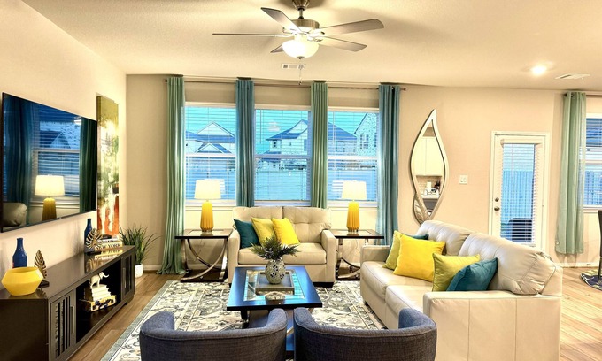 Conroe Casa | 4-Bedroomed Oasis near The Woodlands