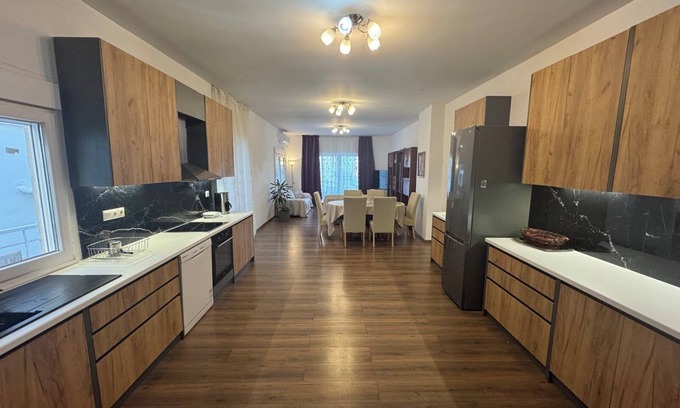 Alimos Apartamento | 4 Bedrooms, 3 Bathrooms apartment