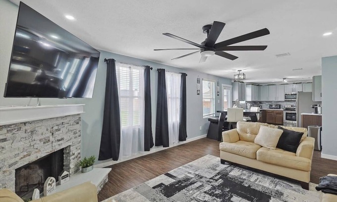 South Arlington Casa | 4 Bedrooms, Brick Retreat with Gameroom & Backyard