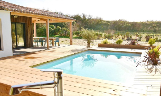 La Couarde-sur-Mer Villa | 4 Bedrooms Villa In La Couarde-Sur-Mer