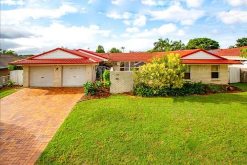 Sunnybank Hills Casa | 4 Beds Family House at Sunnybank Hills