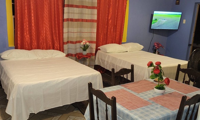 Yallahs Apartamento | Jamaica St. Thomas Country Style living.