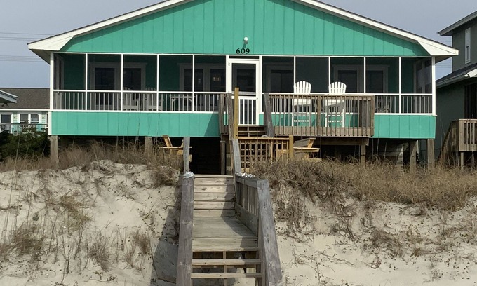 Topsail Beach Casa | Se aceptan mascotas 4 Br / 2 Ba Oceanfront En Topsail Playa Con Porche